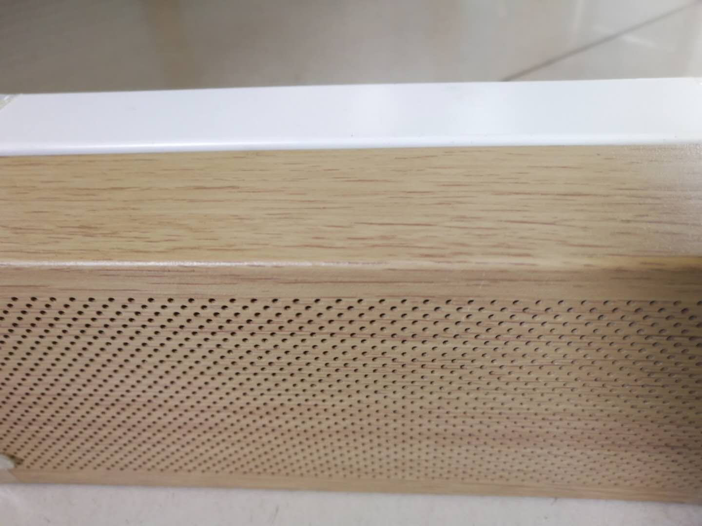 沖孔鋁方通
